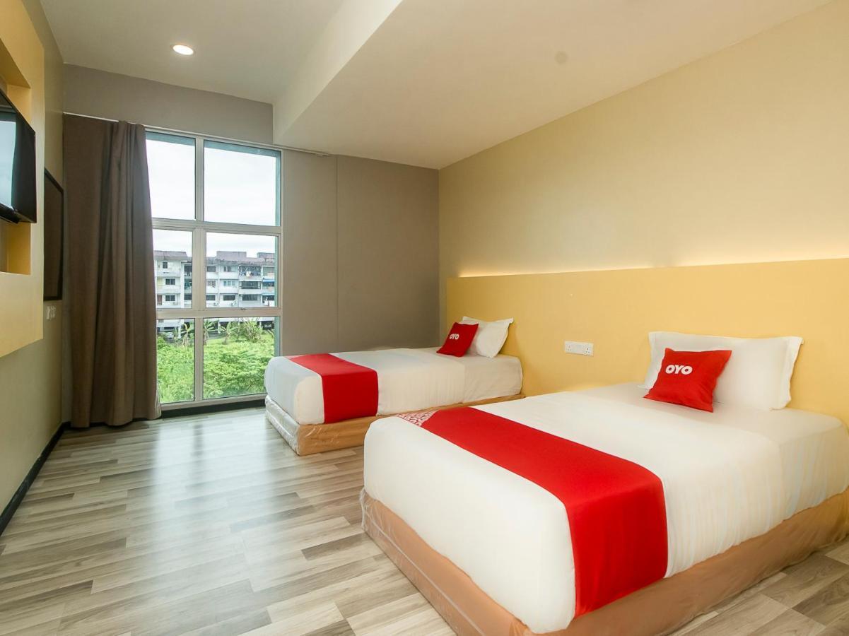 โอโย 90105 ทาวเวอร์มาส โฮเทล Hotel ซีบู ภายนอก รูปภาพ
